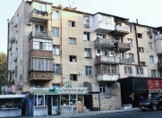 Satılır 2 otaqlı 44 m2 köhnə tikili Ayna Sultanova heykəli