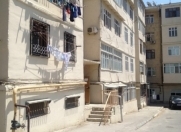 Satılır 2 otaqlı 32 m2 köhnə tikili Badamdar