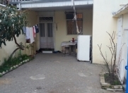 Satılır 3 otaqlı 130 m2 həyət evi İnşaatçılar m.