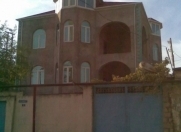 Satılır 8 otaqlı 512 m2 həyət evi Badamdar