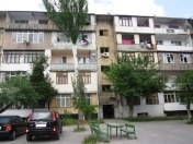 Satılır 4 otaqlı 100 m2 köhnə tikili Bakıxanov