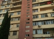 Satılır 3 otaqlı 90 m2 köhnə tikili Ayna Sultanova heykəli