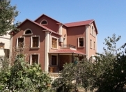 Satılır 6 otaqlı 250 m2 həyət evi Badamdar