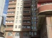 Satılır 4 otaqlı 140 m2 yeni tikili 2 mkr