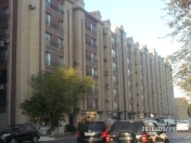 Satılır 4 otaqlı 154 m2 yeni tikili Gənclik m.