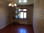 Satılır 3 otaqlı 62 m2 köhnə tikili Y.Günəşli