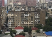 Satılır 2 otaqlı 70 m2 köhnə tikili Yasamal r.