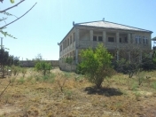 Satılır 14 otaqlı 2000 m2 bağ evi Binəqədi