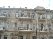 İcarəyə verilir 2 otaqlı 56 m2 köhnə tikili Axundov bağı