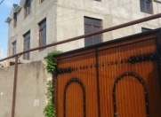 Satılır 8 otaqlı 330 m2 həyət evi Bakıxanov