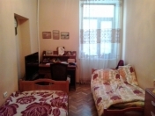 Satılır 4 otaqlı 101 m2 köhnə tikili Badamdar