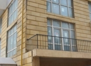 Satılır 2 otaqlı 60 m2 obyekt İnşaatçılar m.