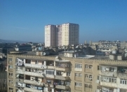 Satılır 2 otaqlı 90 m2 yeni tikili İnşaatçılar m.