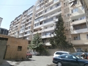 Satılır 3 otaqlı 90 m2 köhnə tikili Space TV