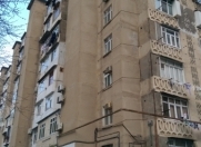 Satılır 2 otaqlı 60 m2 köhnə tikili 9 mkr