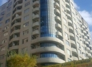 İcarəyə verilir 4 otaqlı 220 m2 yeni tikili Gənclik m.