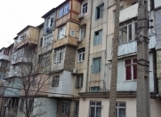 Satılır 2 otaqlı 55 m2 köhnə tikili 3 mkr