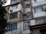 Satılır 1 otaqlı 35 m2 köhnə tikili Nəriman Nərimanov m.