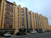 Satılır 4 otaqlı 250 m2 yeni tikili Gənclik m.