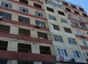 Satılır 2 otaqlı 60 m2 köhnə tikili Ayna Sultanova heykəli