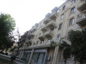 Satılır 2 otaqlı 65 m2 köhnə tikili Bakı Dövlət Universiteti