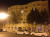 İcarəyə verilir 2 otaqlı 55 m2 köhnə tikili Gənclik m.