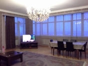 Satılır 4 otaqlı 174 m2 yeni tikili Xırdalan