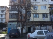 İcarəyə verilir 1 otaqlı 28 m2 köhnə tikili 3 mkr