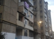 Satılır 3 otaqlı 96 m2 köhnə tikili Ayna Sultanova heykəli