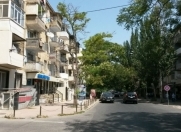 Satılır 1 otaqlı 32 m2 köhnə tikili İnşaatçılar m.