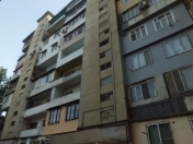 Satılır 4 otaqlı 120 m2 köhnə tikili 8 km
