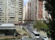 Satılır 4 otaqlı 120 m2 köhnə tikili 8 km