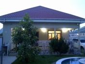 Satılır 4 otaqlı 340 m2 həyət evi Qaraçuxur