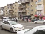 Satılır 2 otaqlı 45 m2 köhnə tikili Ayna Sultanova heykəli