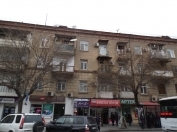 Satılır 1 otaqlı 40 m2 köhnə tikili Elmlər Akademiyası m.