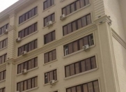İcarəyə verilir 4 otaqlı 115 m2 köhnə tikili Gənclik m.