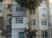 Satılır 4 otaqlı 105 m2 köhnə tikili İnşaatçılar m.