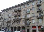 Satılır 5 otaqlı 165 m2 köhnə tikili Nizami m.