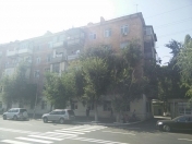 Satılır 3 otaqlı 70 m2 köhnə tikili Montin