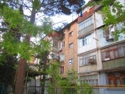 Satılır 1 otaqlı 32 m2 köhnə tikili Neftçilər m.