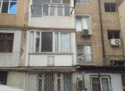 İcarəyə verilir 2 otaqlı 45 m2 köhnə tikili İnşaatçılar m.