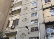Satılır 4 otaqlı 90 m2 köhnə tikili İnşaatçılar m.