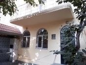 İcarəyə verilir 6 otaqlı 200 m2 həyət evi Tibb Universiteti