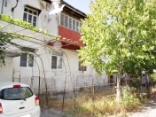 Satılır 4 otaqlı 80 m2 köhnə tikili Şəki