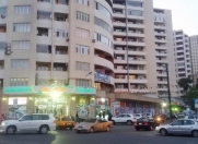Satılır 4 otaqlı 160 m2 yeni tikili Elmlər Akademiyası m.
