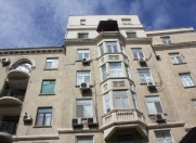 Satılır 2 otaqlı 55 m2 köhnə tikili Tibb Universiteti