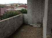 Satılır 1 otaqlı 45 m2 yeni tikili Qafqaz Universiteti