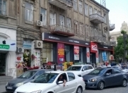 İcarəyə verilir 1 otaqlı 50 m2 köhnə tikili 28 May m.