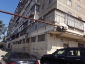 Satılır 10 otaqlı 645 m2 obyekt Şərq Bazarı