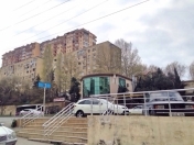 Satılır 2 otaqlı 75 m2 köhnə tikili Zərifə Əliyeva adına park